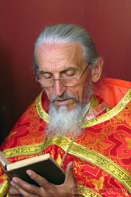 В Михайлівській церкві вшанували пам’ять великомученика Пантелеймона В Михайлівській церкві вшанували пам’ять великомученика Пантелеймона