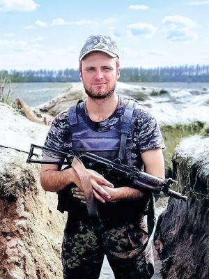 Максим Ангурець
