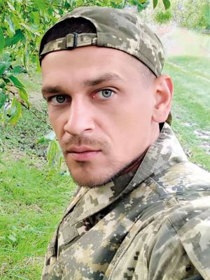 Олександр Лозовський