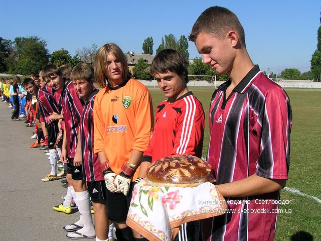Футбол: «Золото» їде до Охтирки (32 фото)
