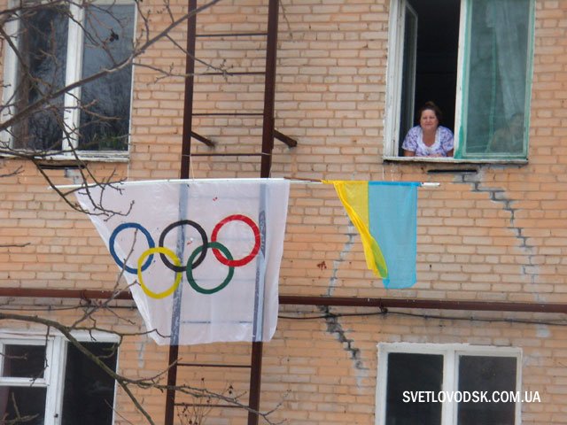 В місті відкрито містечко із олімпійських емблем