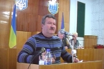 На сесійній трибуні представник "Галнафтогазу" у Кіровоградській області Владислав Коваленко