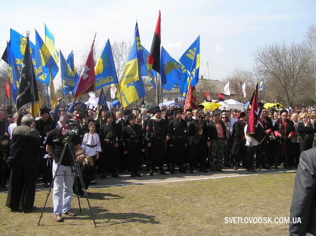 Тутешні "просвітяни" звозили молодь до Холодного Яру