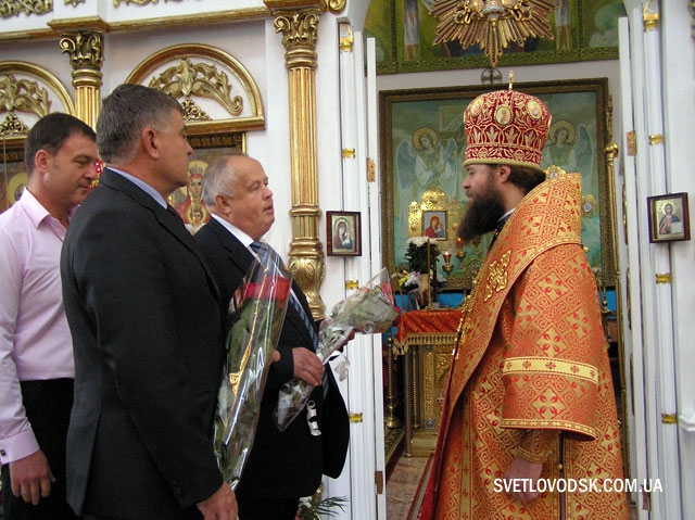 Божественну літургію провів сам керуючий справами Української Православної Церкви митрополит Антоній Божественну літургію провів сам керуючий справами Української Православної Церкви митрополит Антоній
