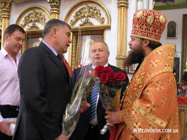 Божественну літургію провів сам керуючий справами Української Православної Церкви митрополит Антоній Божественну літургію провів сам керуючий справами Української Православної Церкви митрополит Антоній