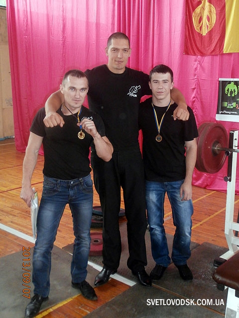 Віталій Цвень здобув золото у відкритому чемпіонаті Кіровограду з жиму лежачі