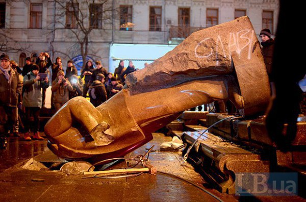 Памятники Ленину — бумеранг возвращается?