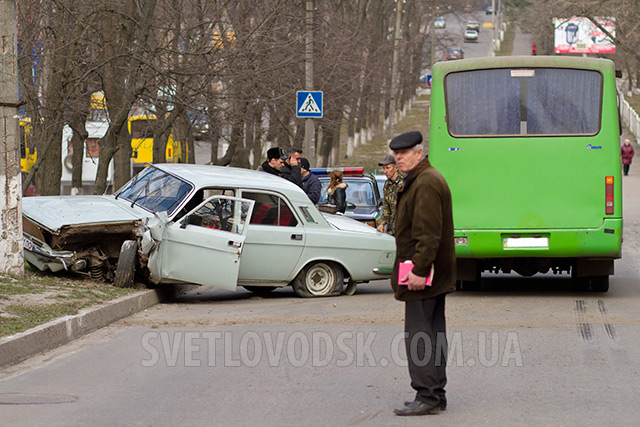 ДТП в Светловодске возле школы №4 — все живы