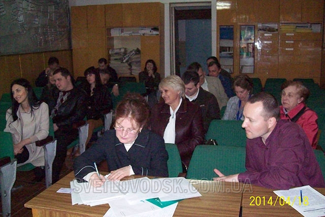 На засіданні окружної виборчої комісії побували міжнародні спостерігачі