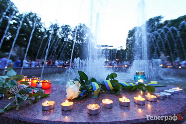 Кременчужане почтили память убитого мэра Олега Бабаева