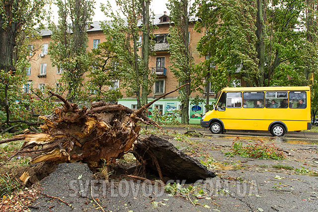 Настоящее стихийное бедствие обрушилось на Светловодск в ночь на 24 сентября (обновлено)
