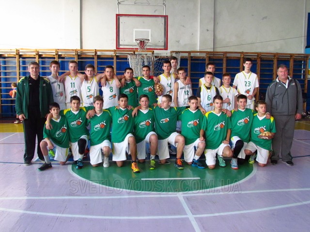 На ювілейному турнірі баскетбольна команда Світловодська здобула бронзу
