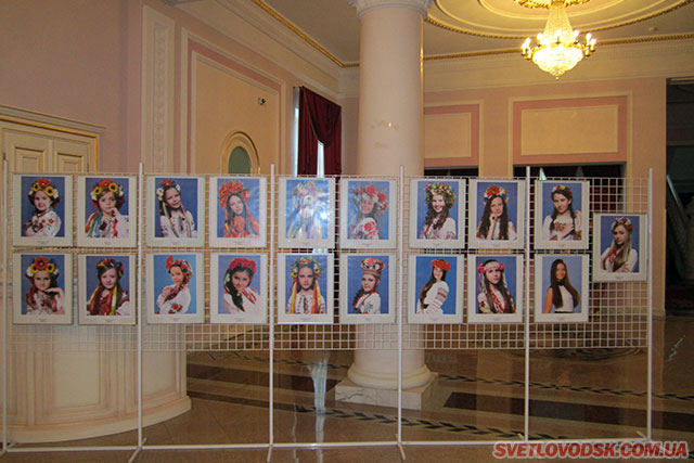 Світловодська красуня Катя Хоменко визнана "Перлиною степового краю"