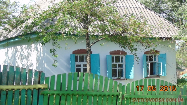 Андрусівка — древня козацька твердиня, з ярів дубових, садками бузковими,  до подорожніх вирина...