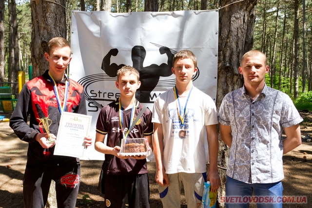 На соревнованиях по Street Workout между школами был побит рекорд Украины
