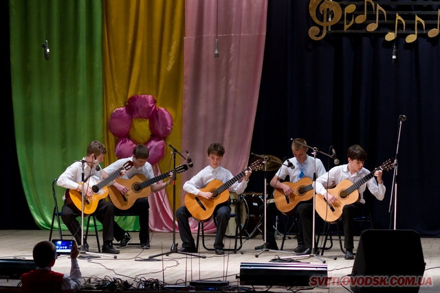 Звітний концерт учнів музичної школи «Ми діти твої, Україно!»