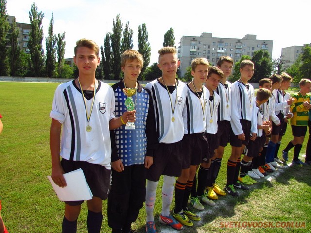 Наша футбольна команда — золотий призер Всеукраїнського турніру