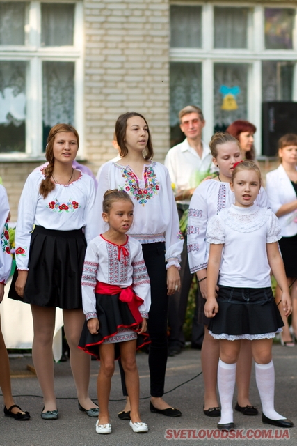 Ірина Яблуновська: «Сьогодні ми з радістю приймаємо у нашу шкільну родину першокласників!»
