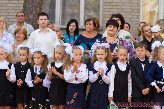 Ірина Яблуновська: «Сьогодні ми з радістю приймаємо у нашу шкільну родину першокласників!»