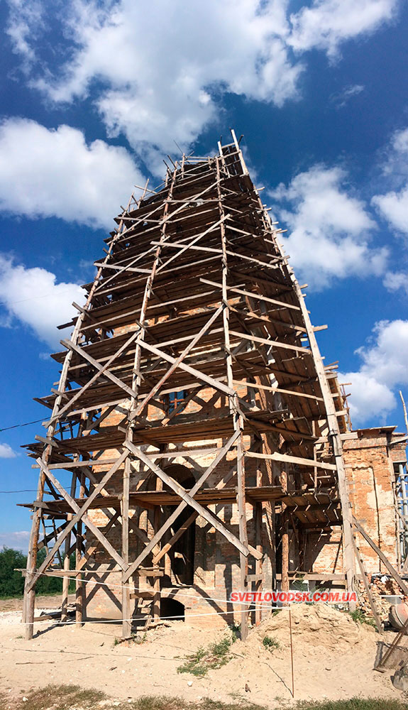 На головному куполі Спасо-Преображенського храму встановлять Хрест