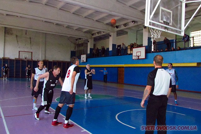 Всеукраїнський турнір з баскетболу серед ветеранів відбувся у Світловодську