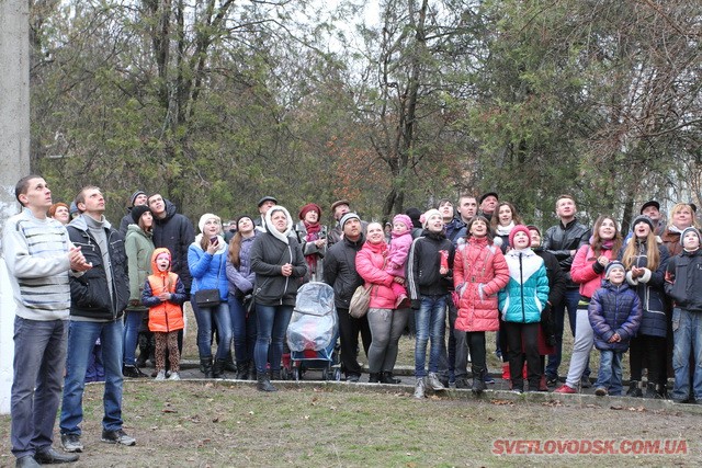 Під весняний дощик на площі палили «людину». Проводжали зиму