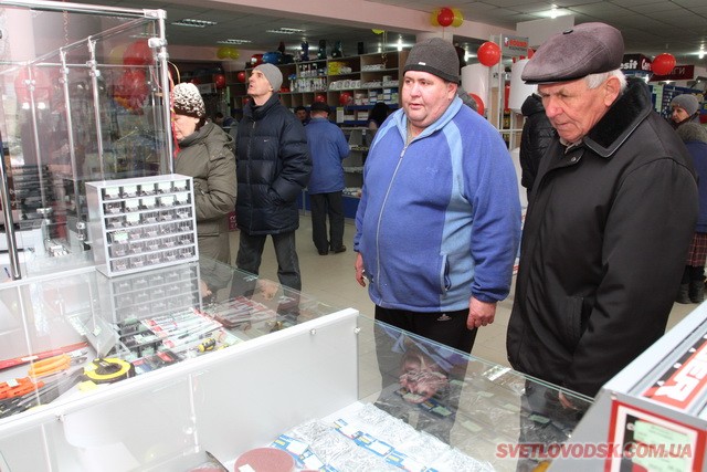Филиал магазина «Домовой» открылся на центральной улице Светловодска Филиал магазина «Домовой» открылся на центральной улице Светловодска