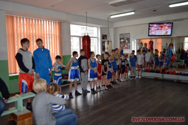 37 боксерів зі Світловодська вдало виступили на турнірі у Комсомольську