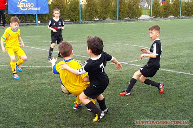 Футболисты из Светловодска принимают участие в ХХІ международном турнире в Ужгороде