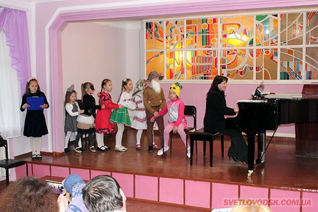 Світловодська дитяча музична школа запрошує на навчання