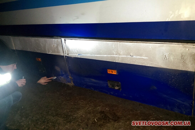 Автобус "Світловодськ - Кіровоград" потрапив у ДТП під Суботцями