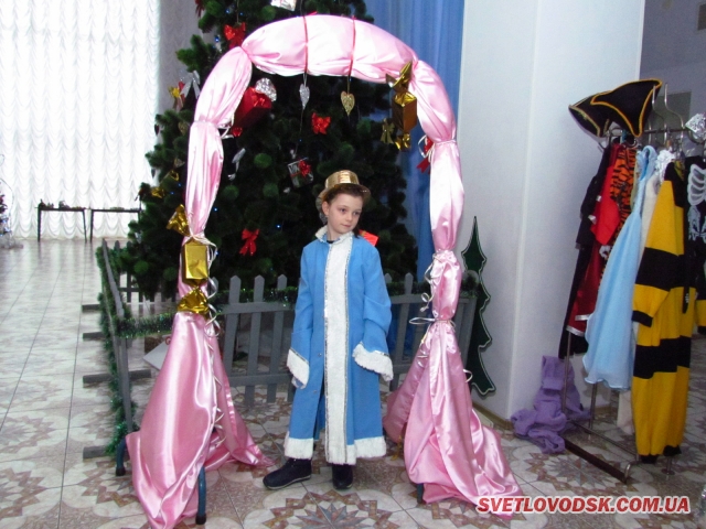 Святий Миколай відкрив свою резиденцію у «Палаці Розваг»