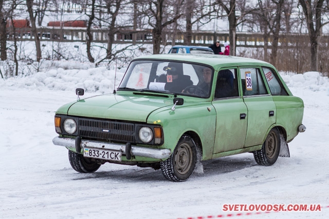 «Зимове ралі» у Світловодську зібрало 25 учасників і сотню глядачів