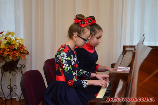 Звітний концерт фортепіанного відділу школи мистецтв "Граймо разом"