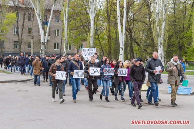 Єдиний раз на мітингові запанувала тиша — Рахімбєрдиєв дзвонив Котенку… Тиша (ДОПОВНЕНО)