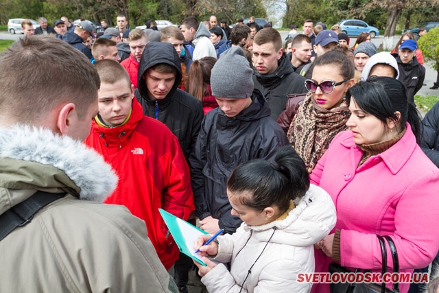 Єдиний раз на мітингові запанувала тиша — Рахімбєрдиєв дзвонив Котенку… Тиша (ДОПОВНЕНО)