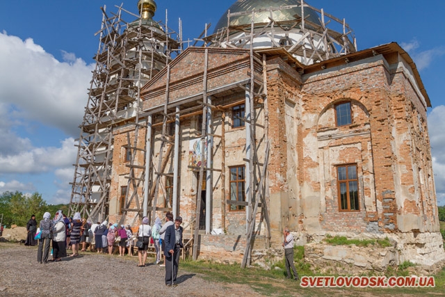Молебень за Україну відбувся у Спасо-Преображенському храмі