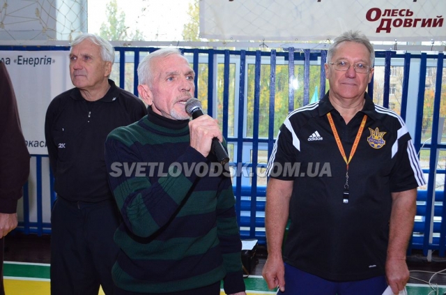 Чемпіонат з футзалу серед дівочих команд – вперше у Світловодську Чемпіонат з футзалу серед дівочих команд – вперше у Світловодську