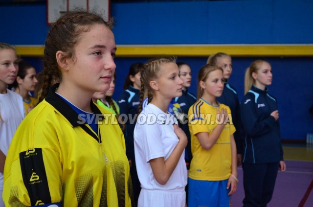 Чемпіонат з футзалу серед дівочих команд – вперше у Світловодську Чемпіонат з футзалу серед дівочих команд – вперше у Світловодську