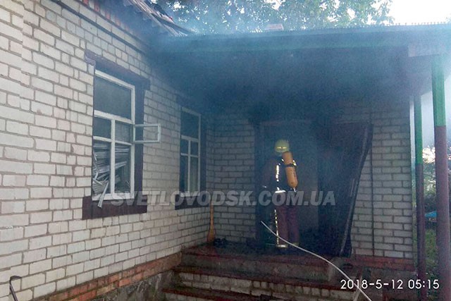 Під час гасіння пожежі у житловому будинку рятувальники виявили тіло загиблої жінки