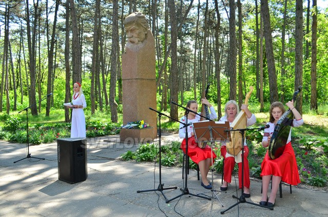 Тарасу Шевченку присвячували вірші і пісні у Світловодську