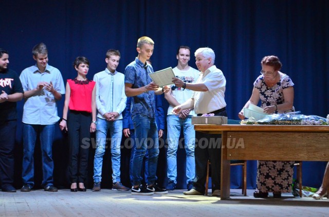 Ювілей і вручення дипломів у Світловодському коледжі (ФОТОРЕПОРТАЖ)