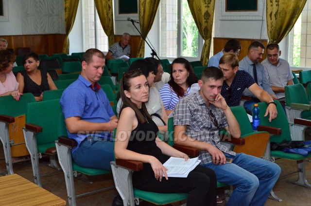 Пологовий будинок чи бабця-повитуха – що світловодській громаді по кишені?