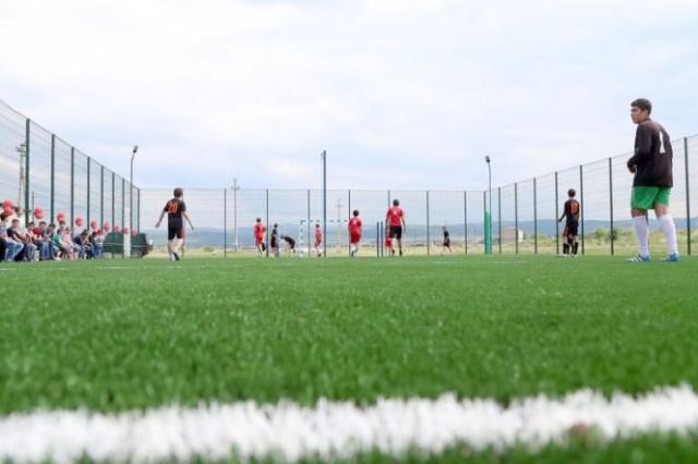 На Кіровоградщині реконструюють 11 спортмайданчиків у міні-футбольні поля зі штучним покриттям
