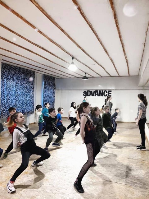 Танцевальная студия «aDvANCE» объявляет набор на новый сезон по всем направлениям, группы всех возрастов!