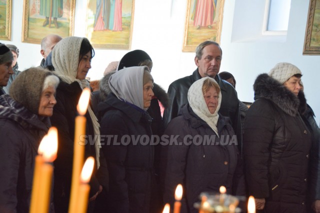 З піснями та колядками власівчани святкували Різдво Христове у храмі