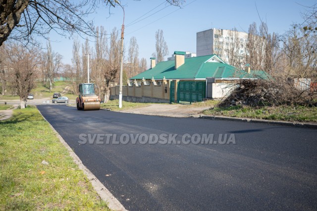 У Світловодську ремонтують дорогу по вул.Павлова (ФОТО, ВІДЕО)