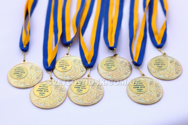 Цьогорічні випускники СЗШ №7 попрощалися зі школою