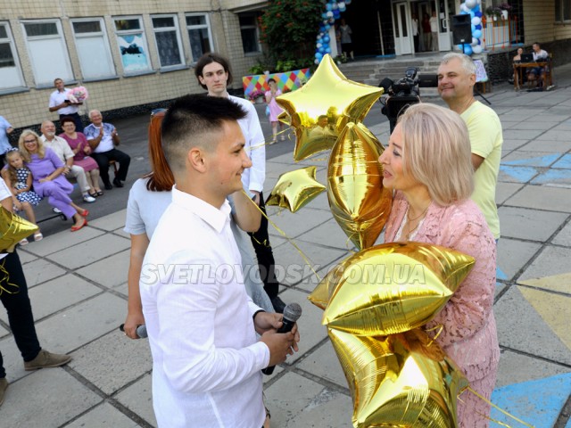 Цьогорічні випускники СЗШ №7 попрощалися зі школою