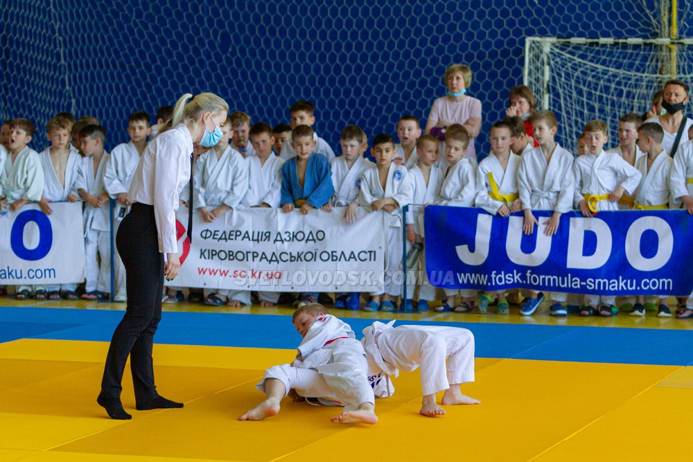 У Світловодську стартував відкритий турнір КДЮСШ №1 з дзюдо серед юнаків